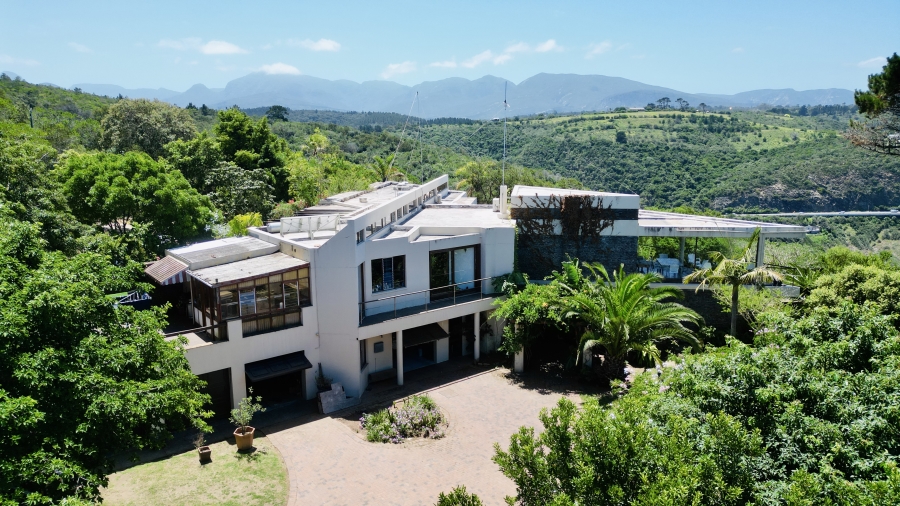 5 Bedroom Property for Sale in Victoria Heights Western Cape